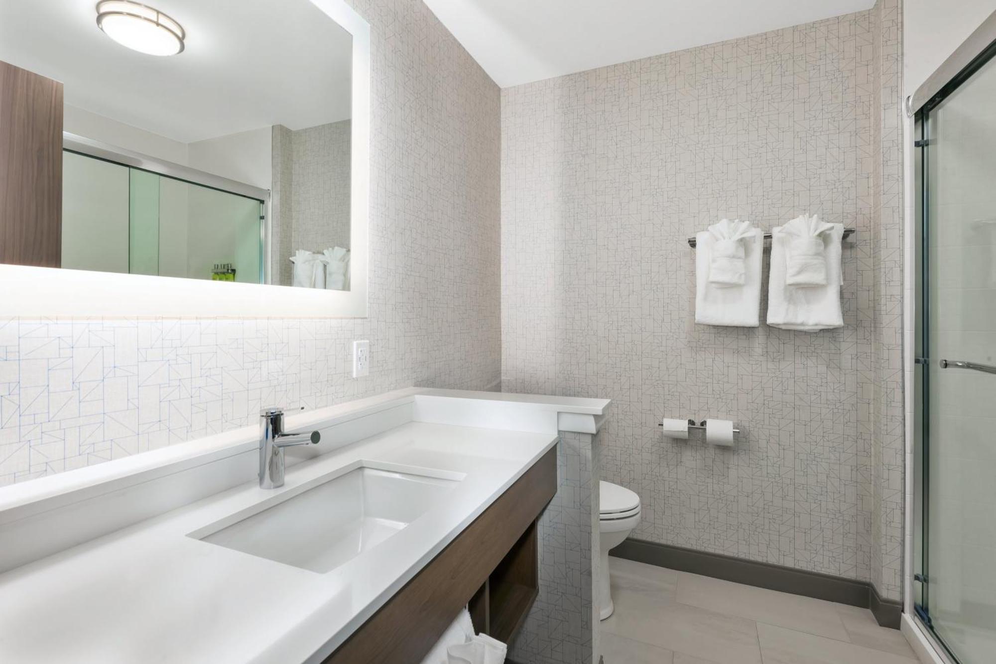 Holiday Inn Express & Suites - Grand Rapids Airport - South By Ihg Екстериор снимка