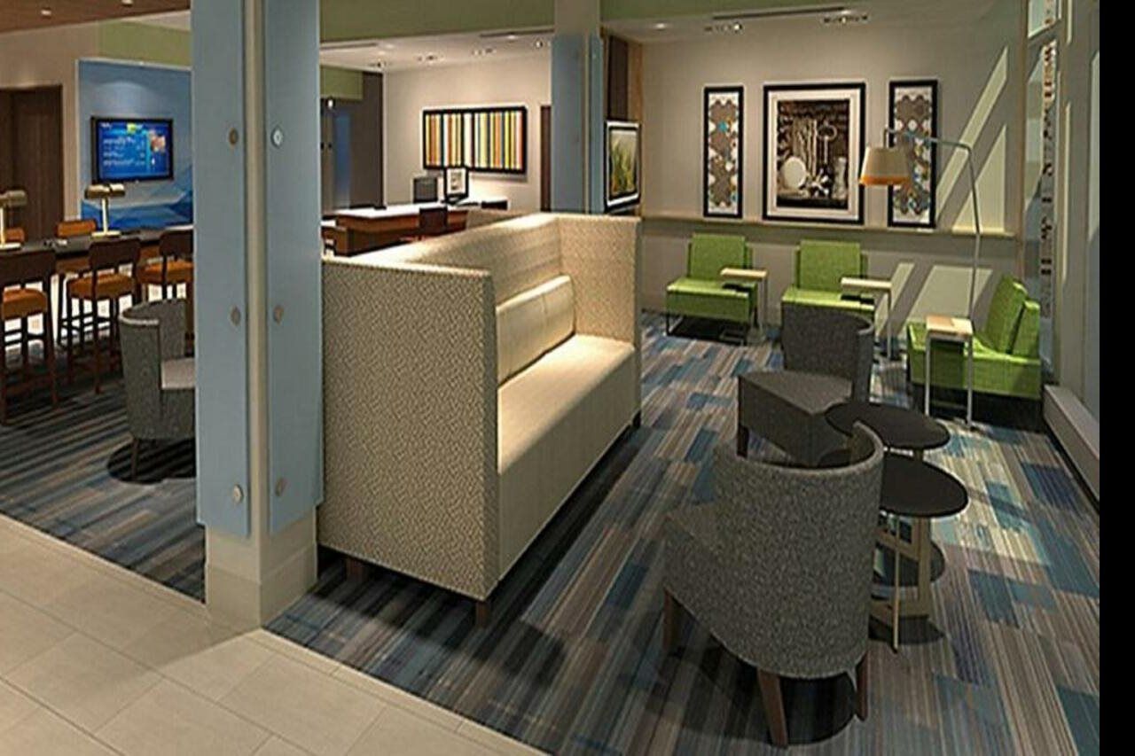 Holiday Inn Express & Suites - Grand Rapids Airport - South By Ihg Екстериор снимка
